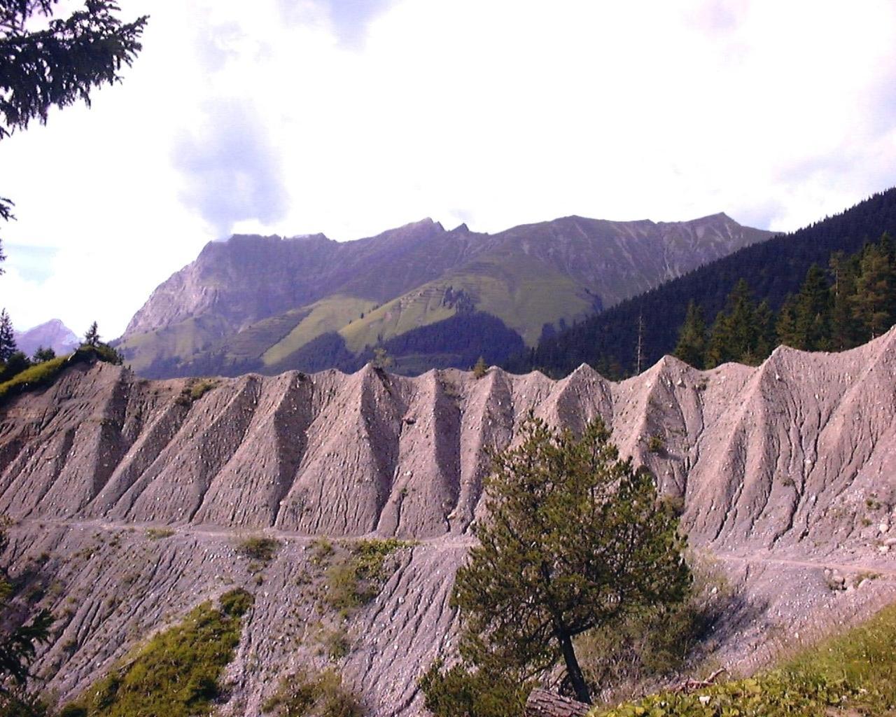 Gasthof Bergheimat Hotel Boden ภายนอก รูปภาพ