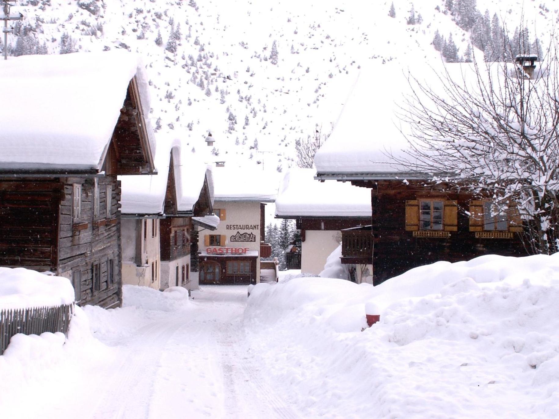 Gasthof Bergheimat Hotel Boden ภายนอก รูปภาพ